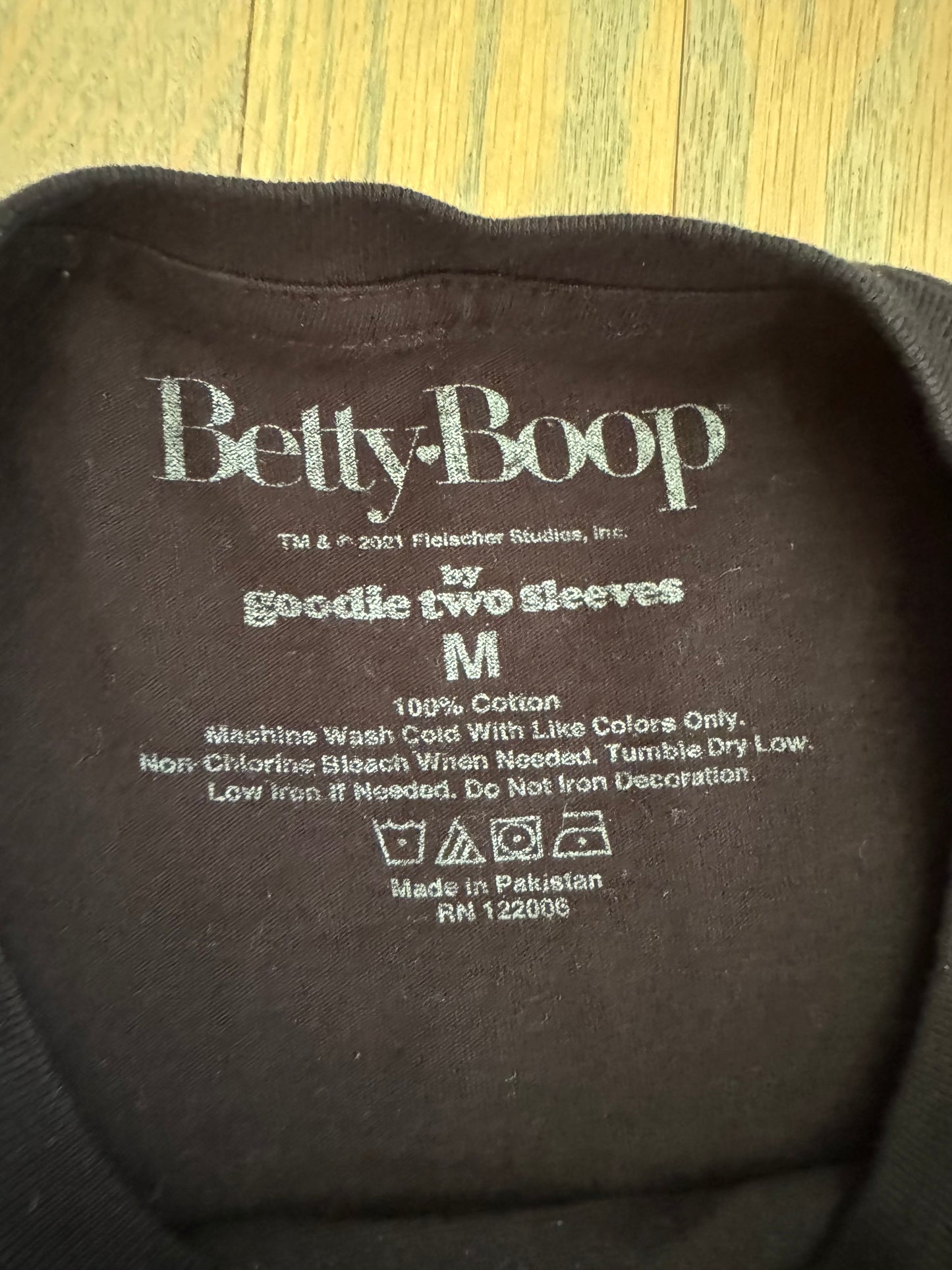 betty boop t-shirt - medium