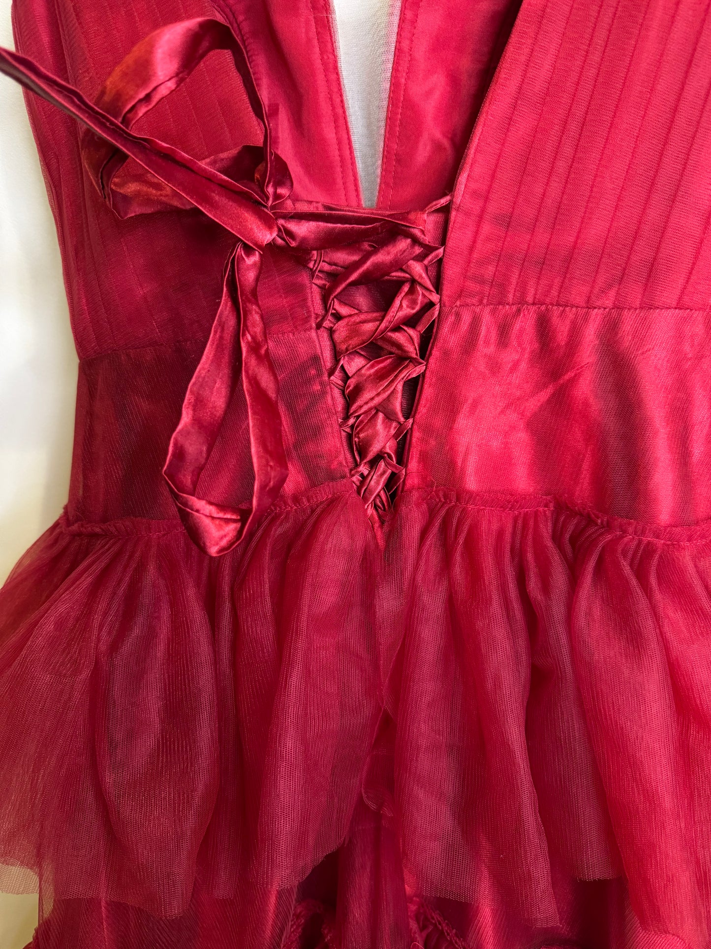 gorgeous red dress - size 6