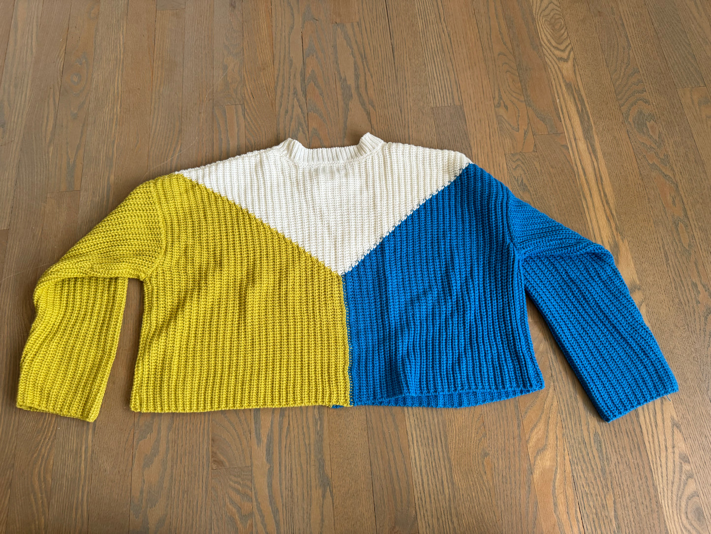 cropped sweater - medium