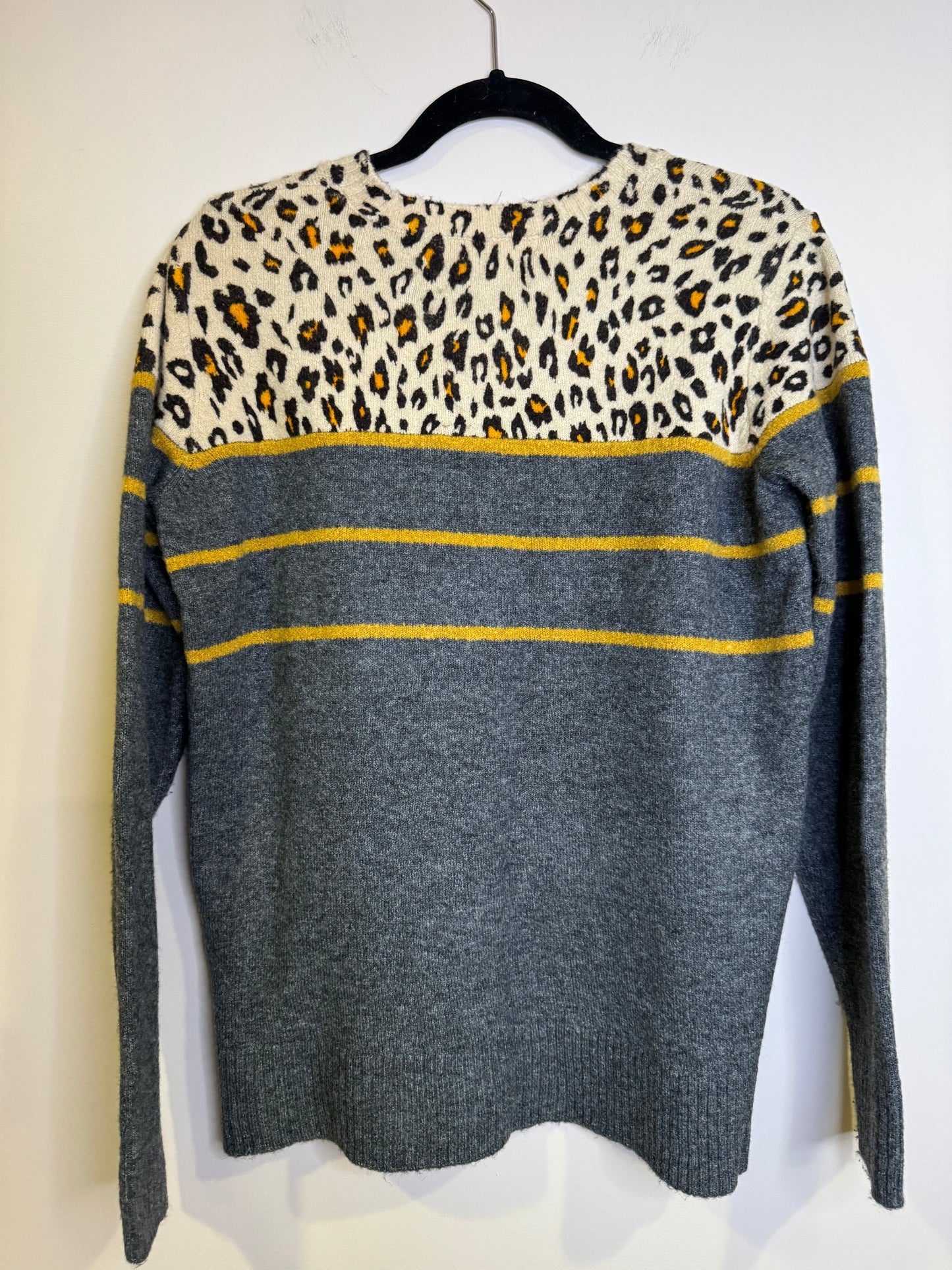 grey leopard stripe sweater - large