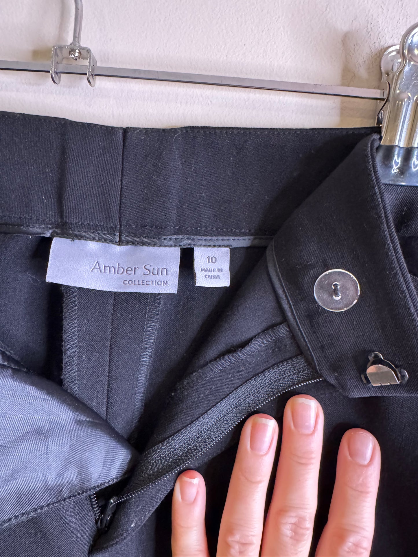 black dress pant - size 10