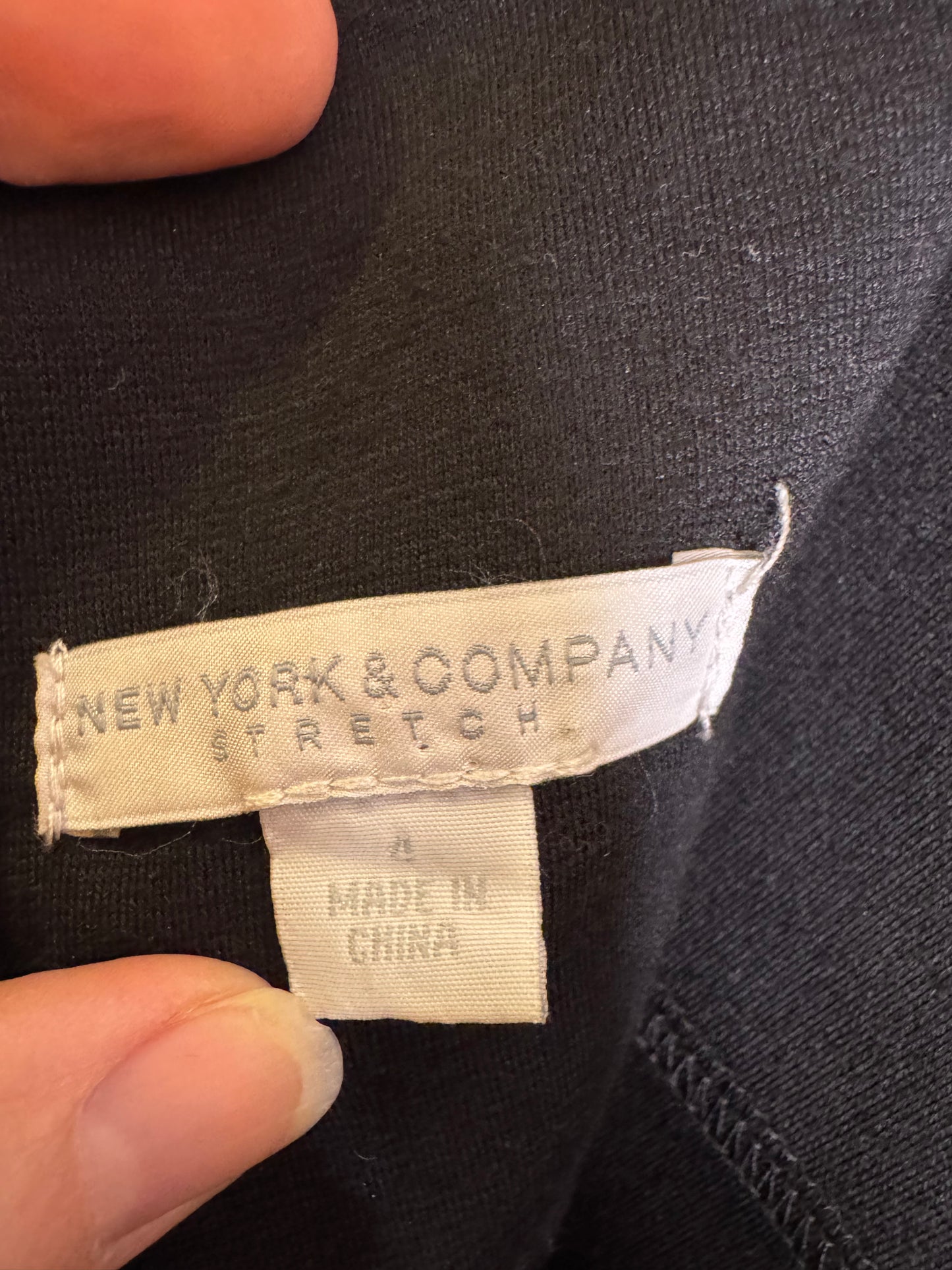 NY & Co black skirt - size 4