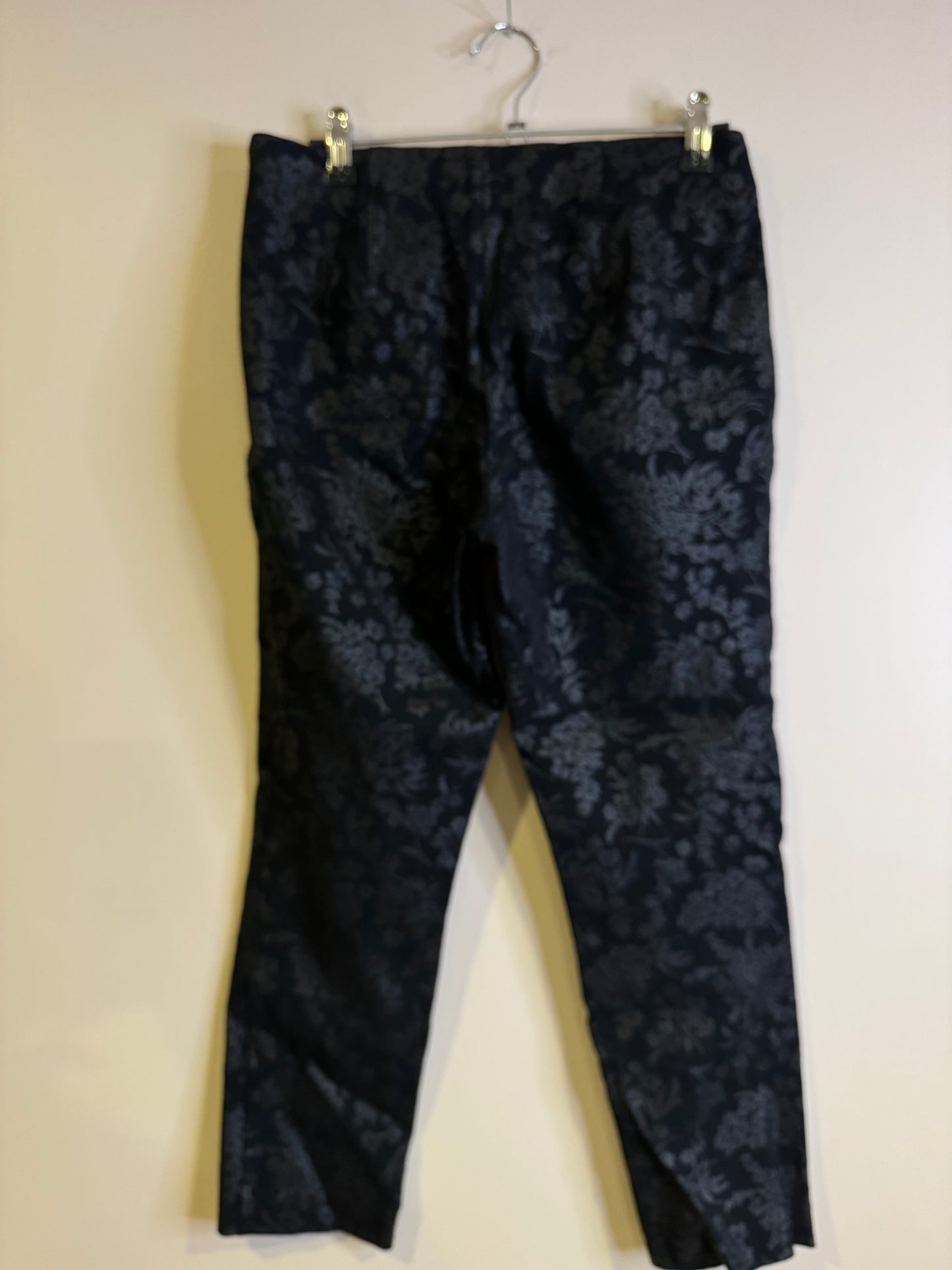 floral black pant - size 6