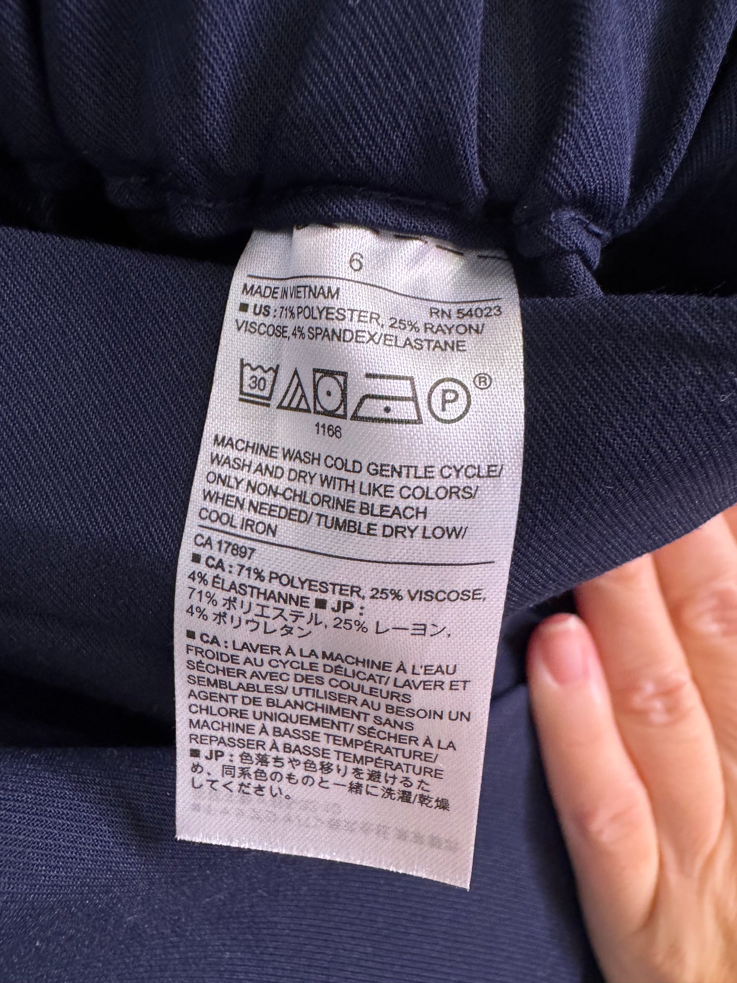 Banana Republic navy pant - size 6