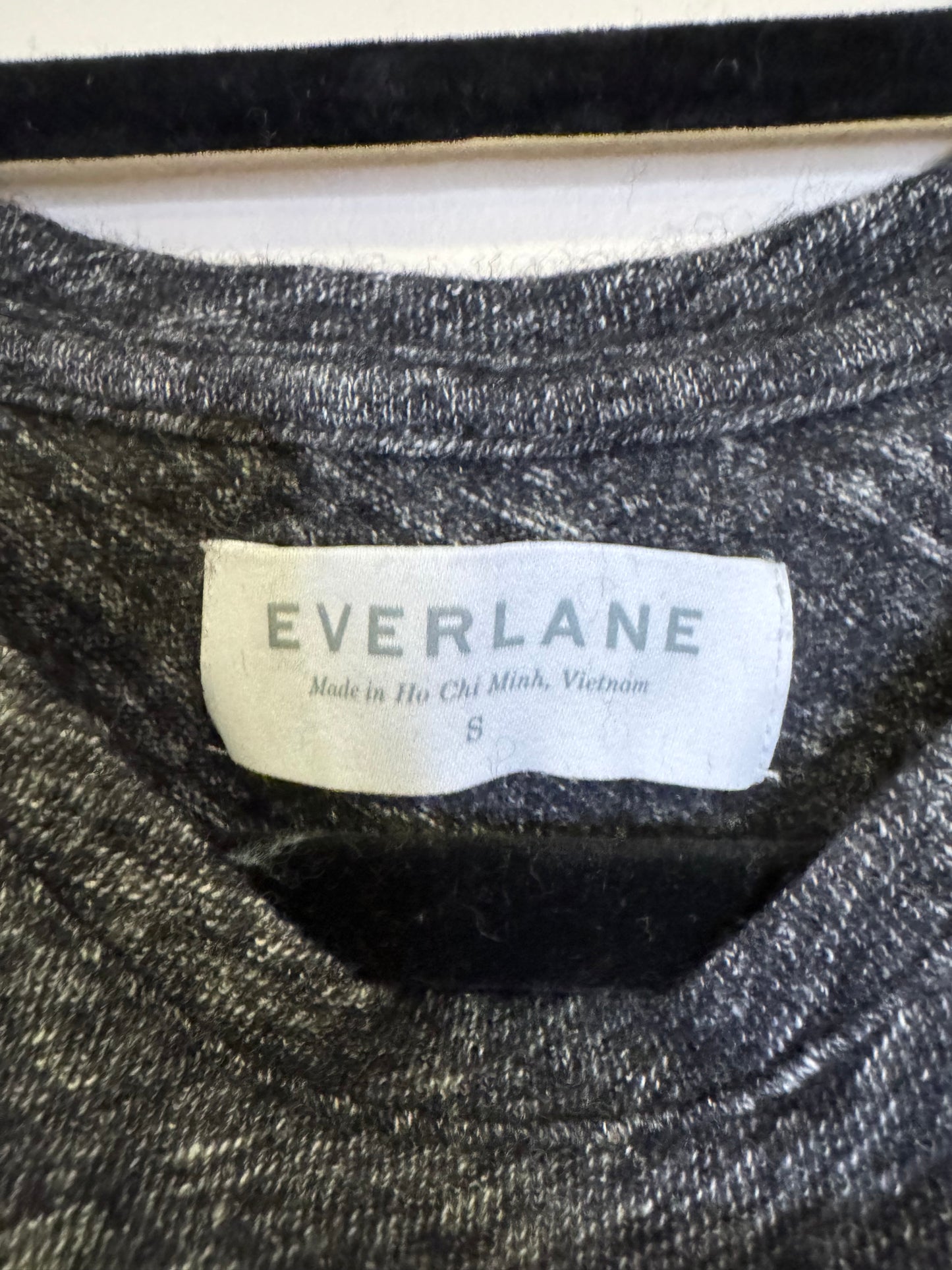 Everlane grey heather sleeveless - small