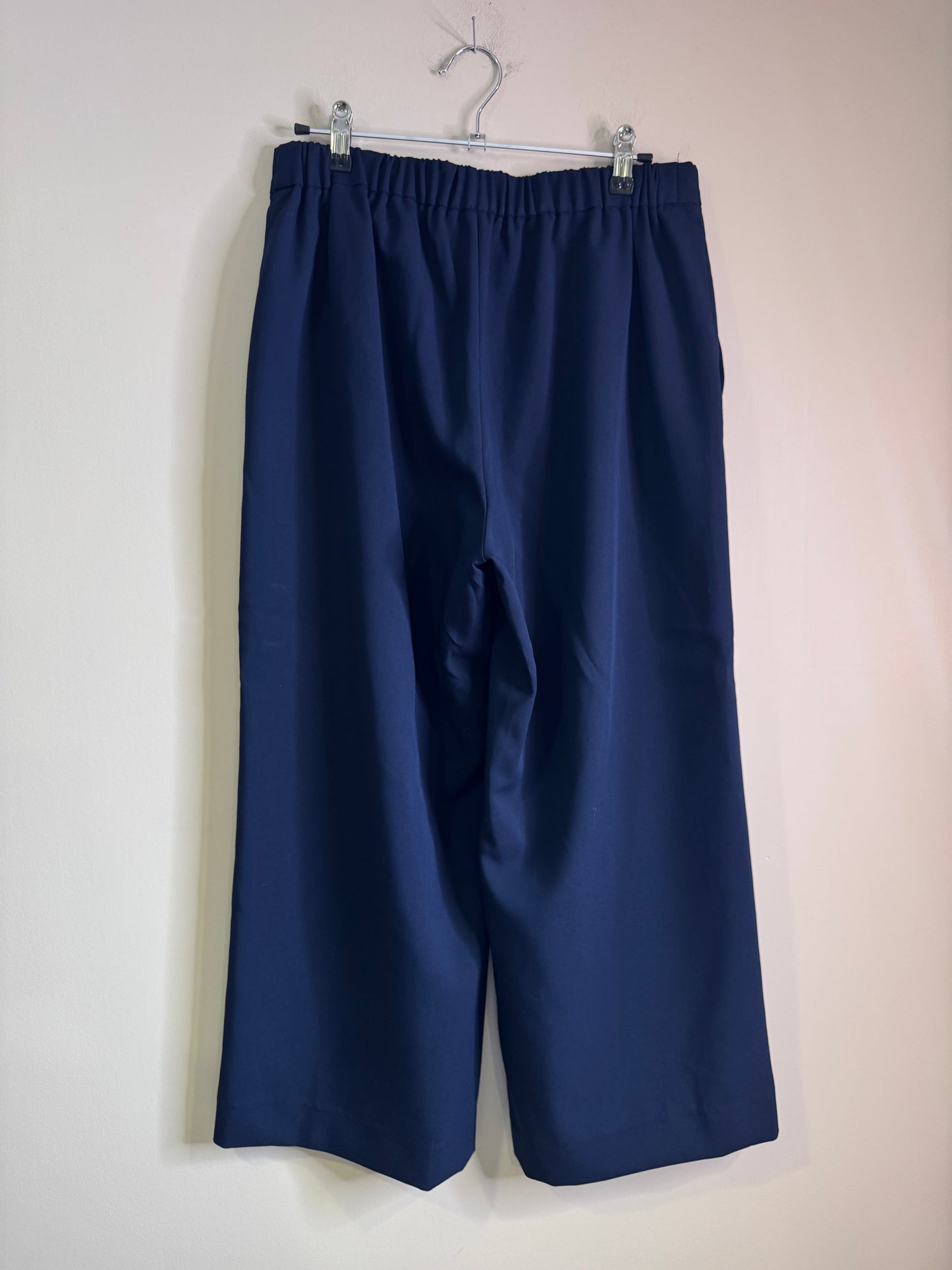 Banana Republic navy pant - size 6