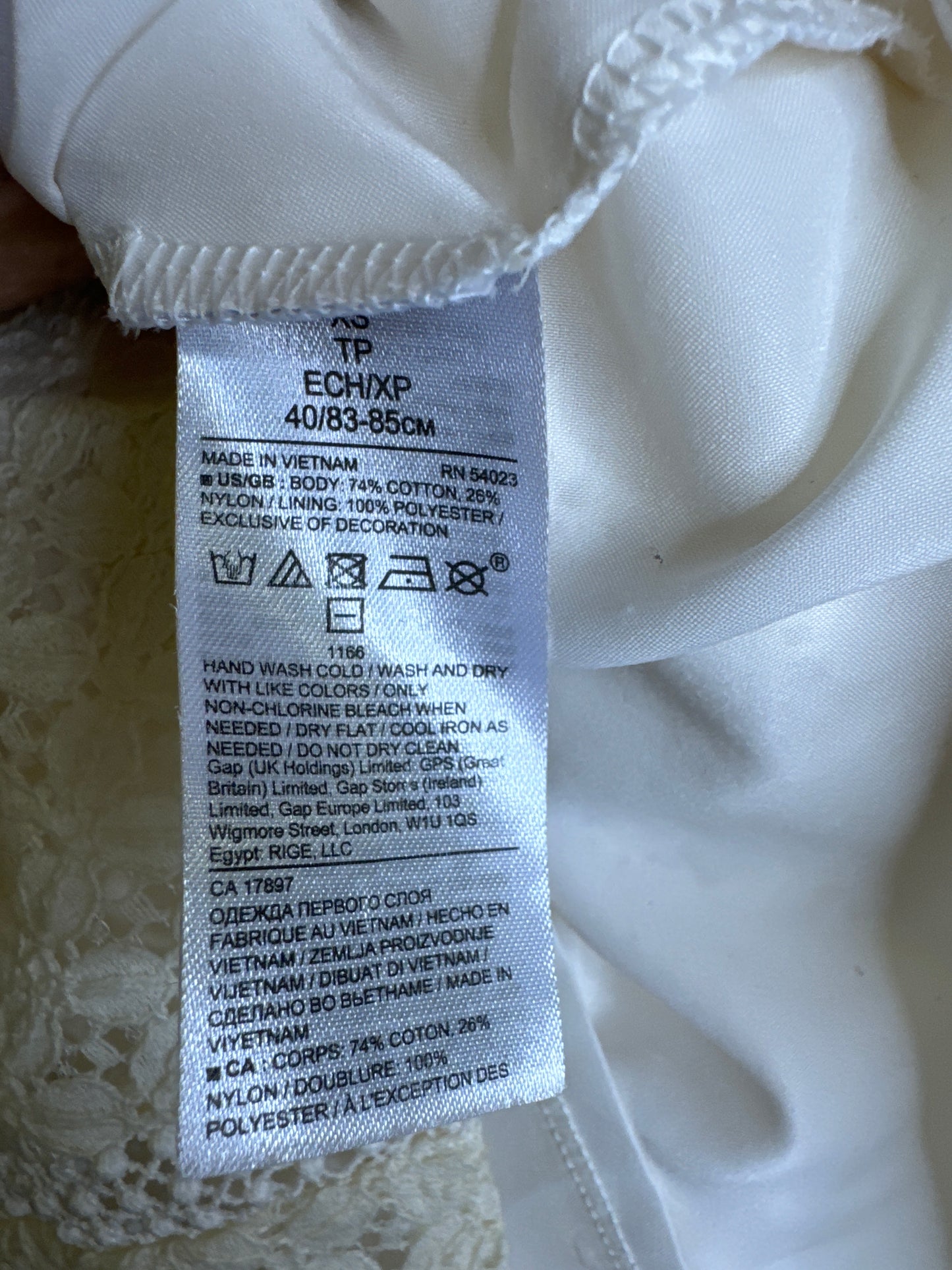 cream sleeveless lace tank - XS