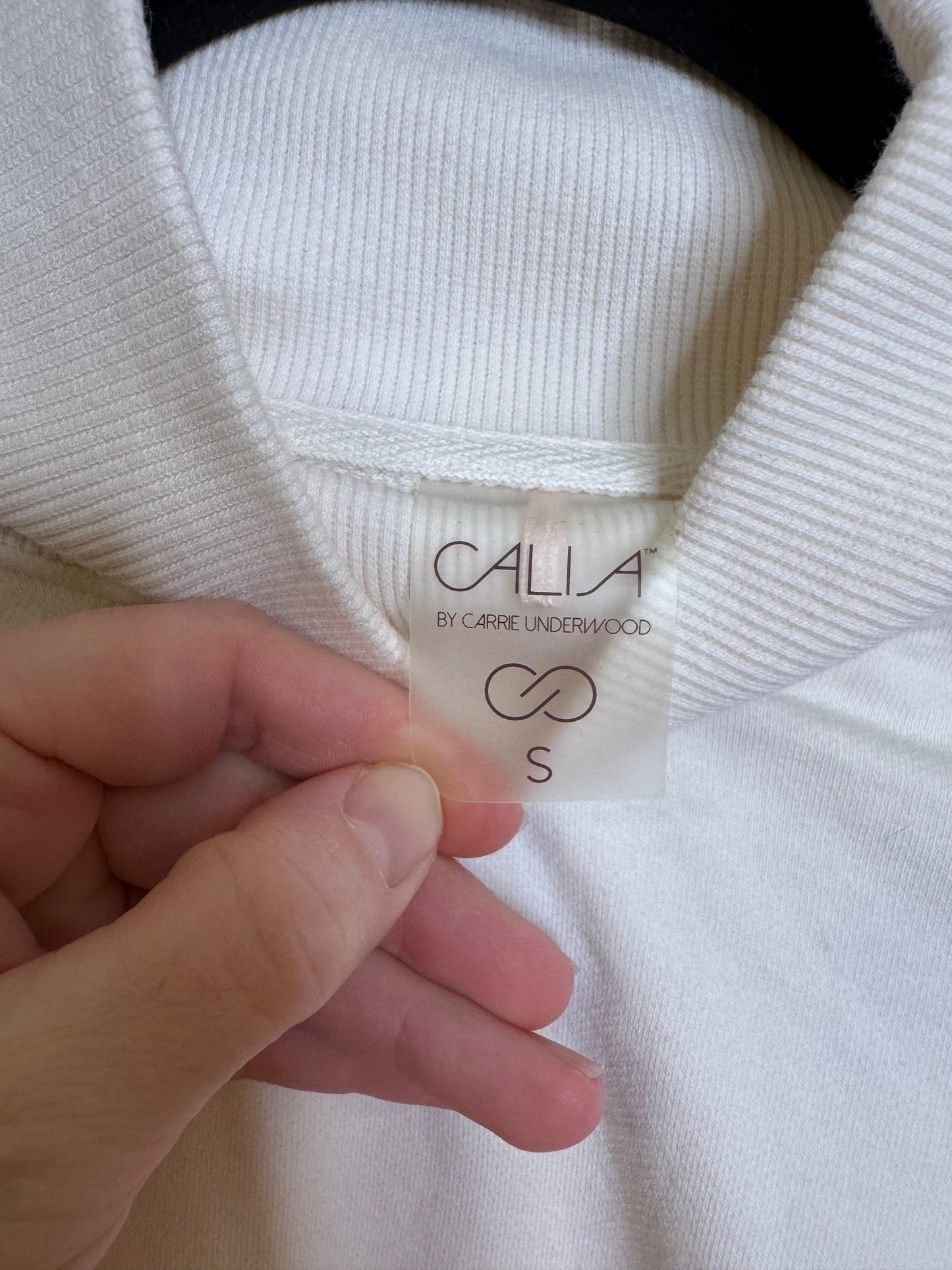 Callia cream sweatshirt - small