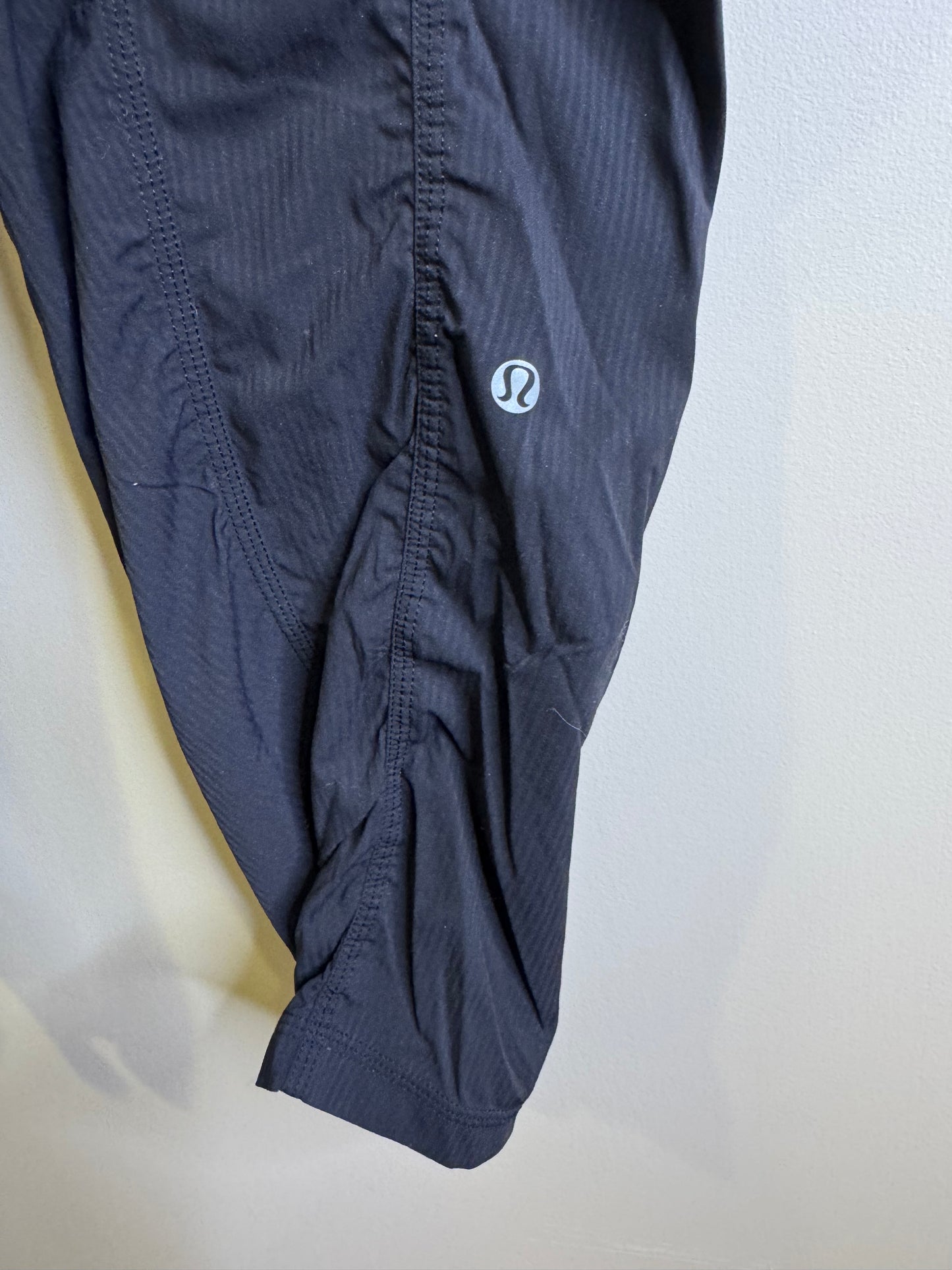 Lululemon black pant - size 10