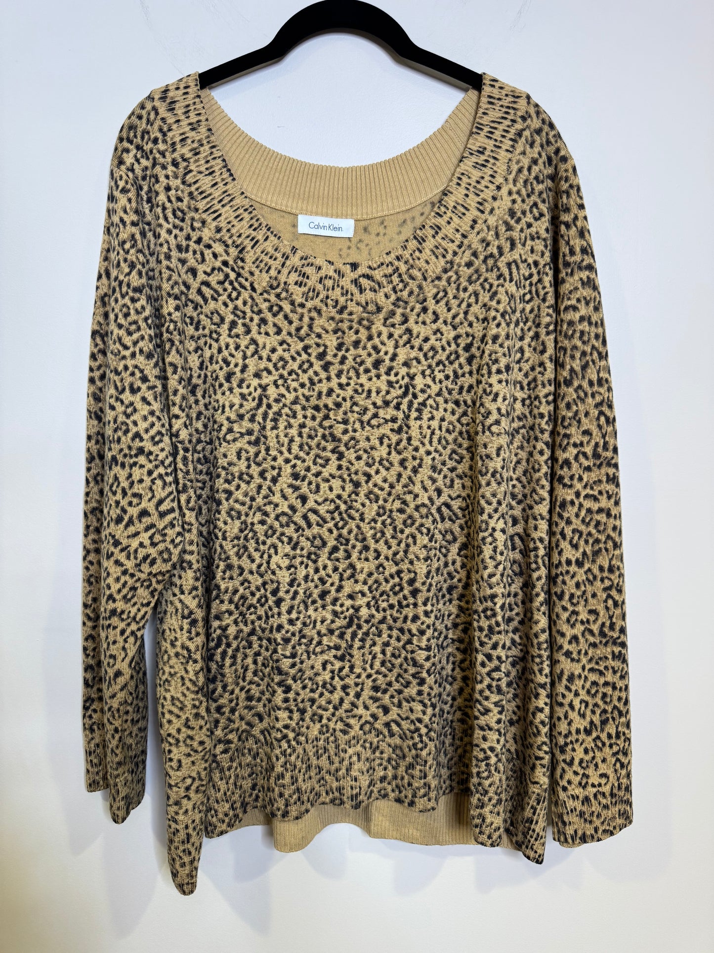 Calvin Klein leopard print top - XL