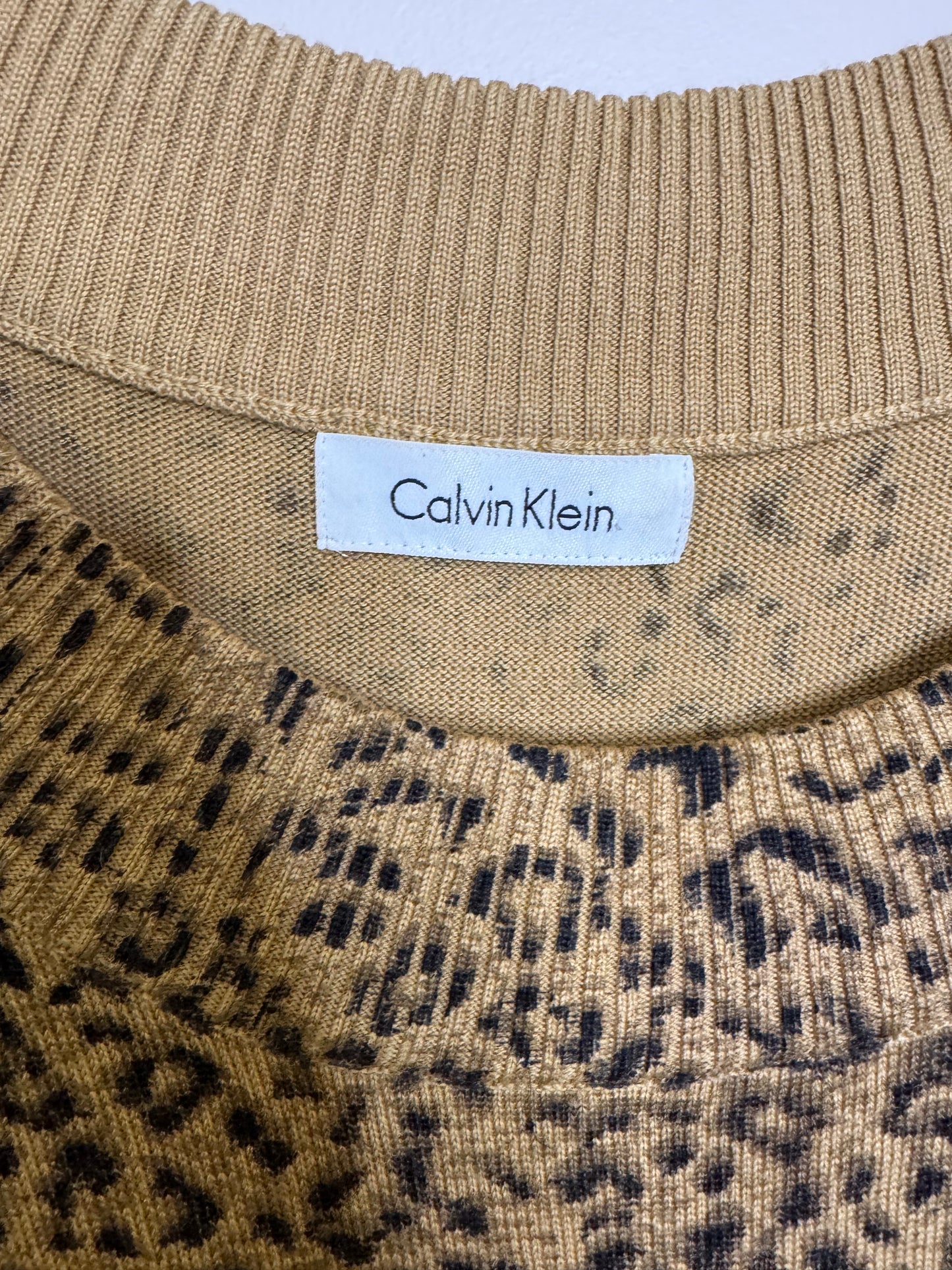 Calvin Klein leopard print top - XL