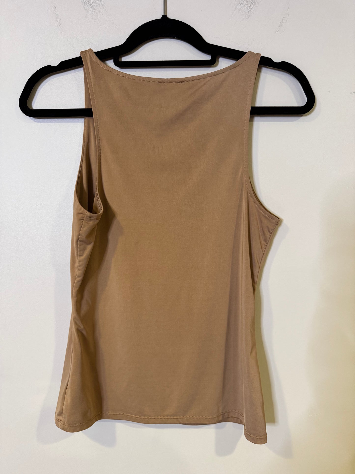 beige layering tank - medium