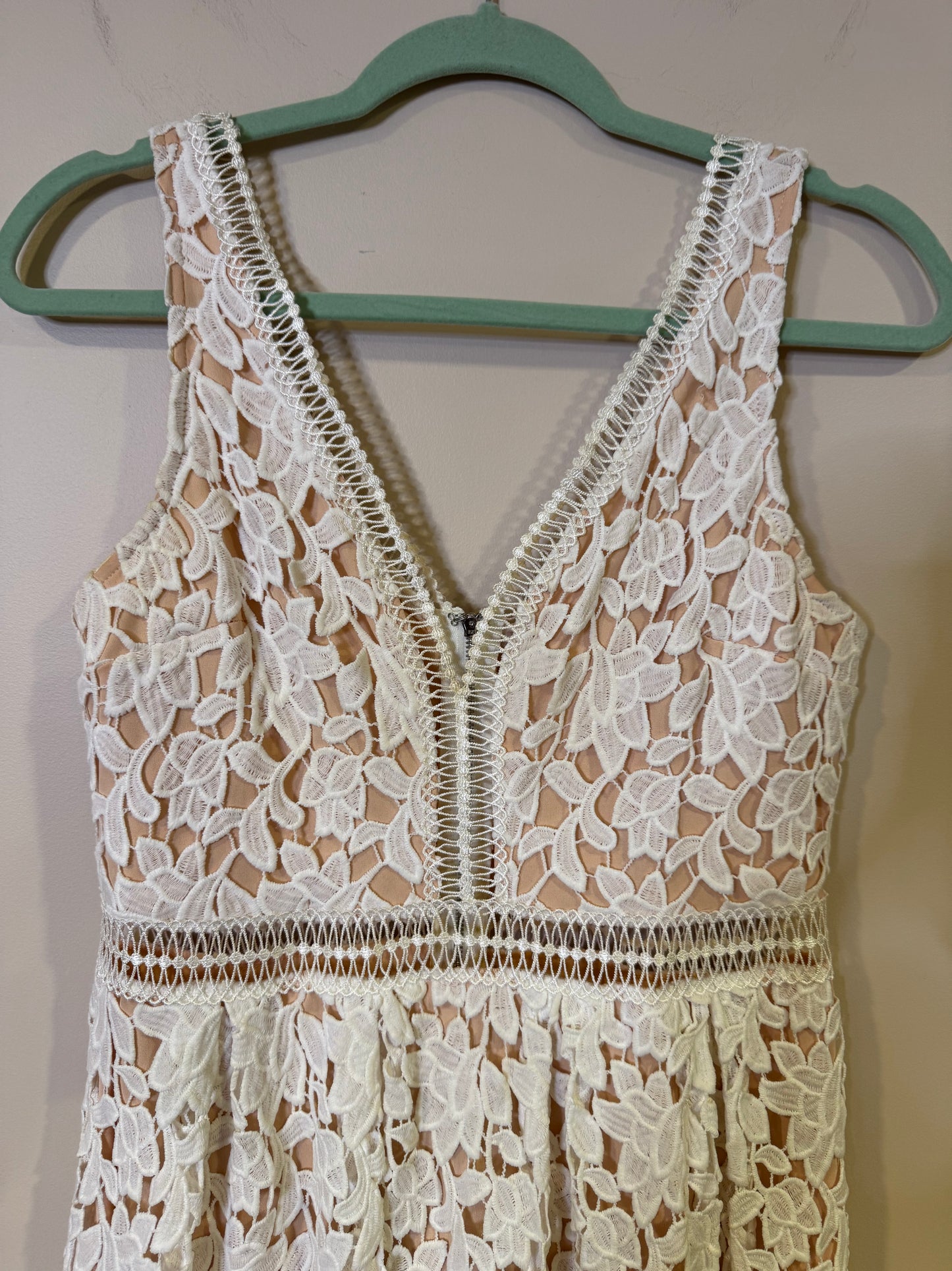 Ivory Lace dress - medium