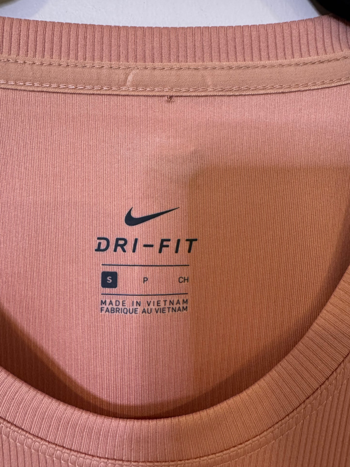 Nike Drifit sleeveless - small