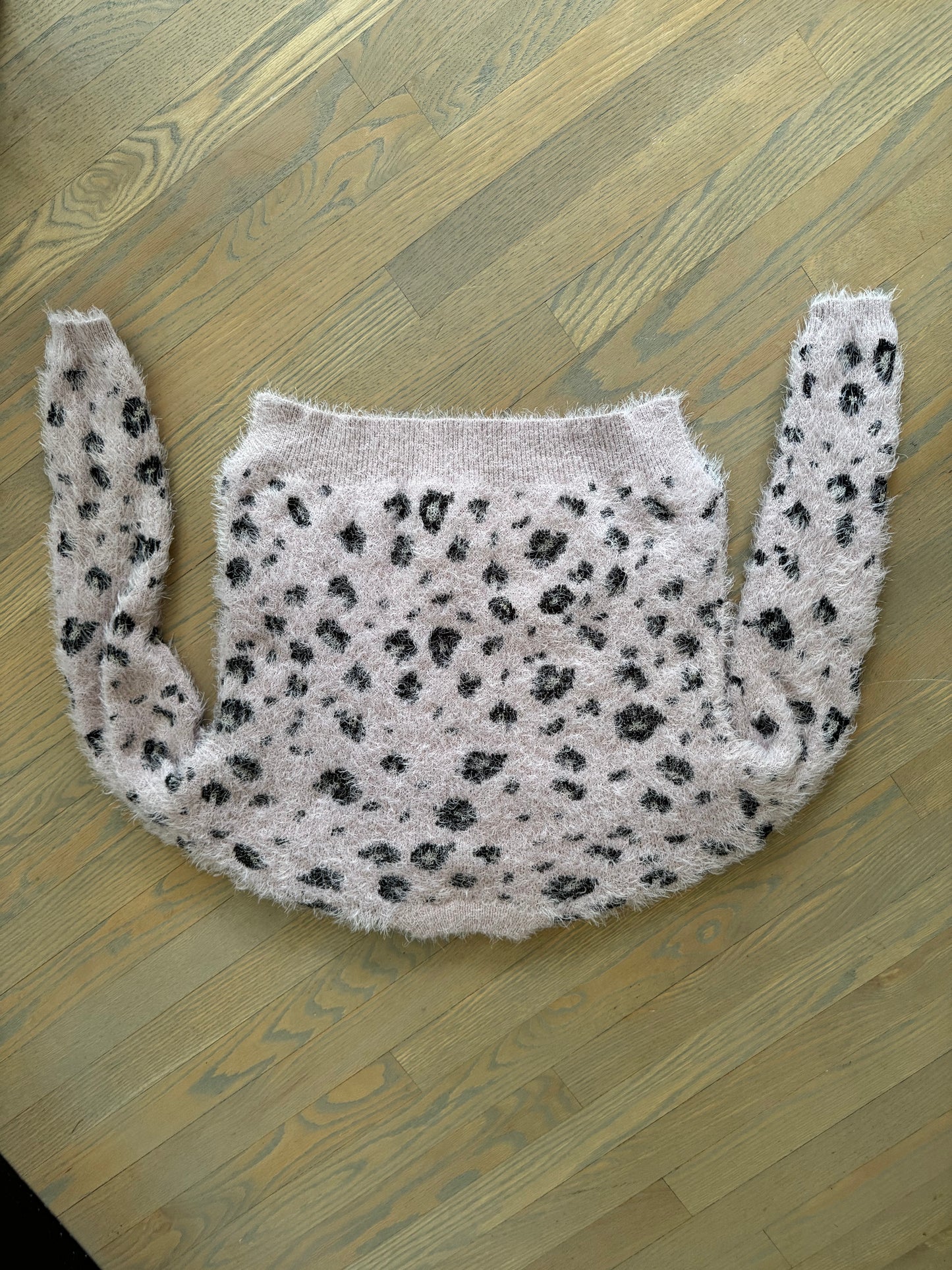 Leopard Eyelash Sweater - Medium