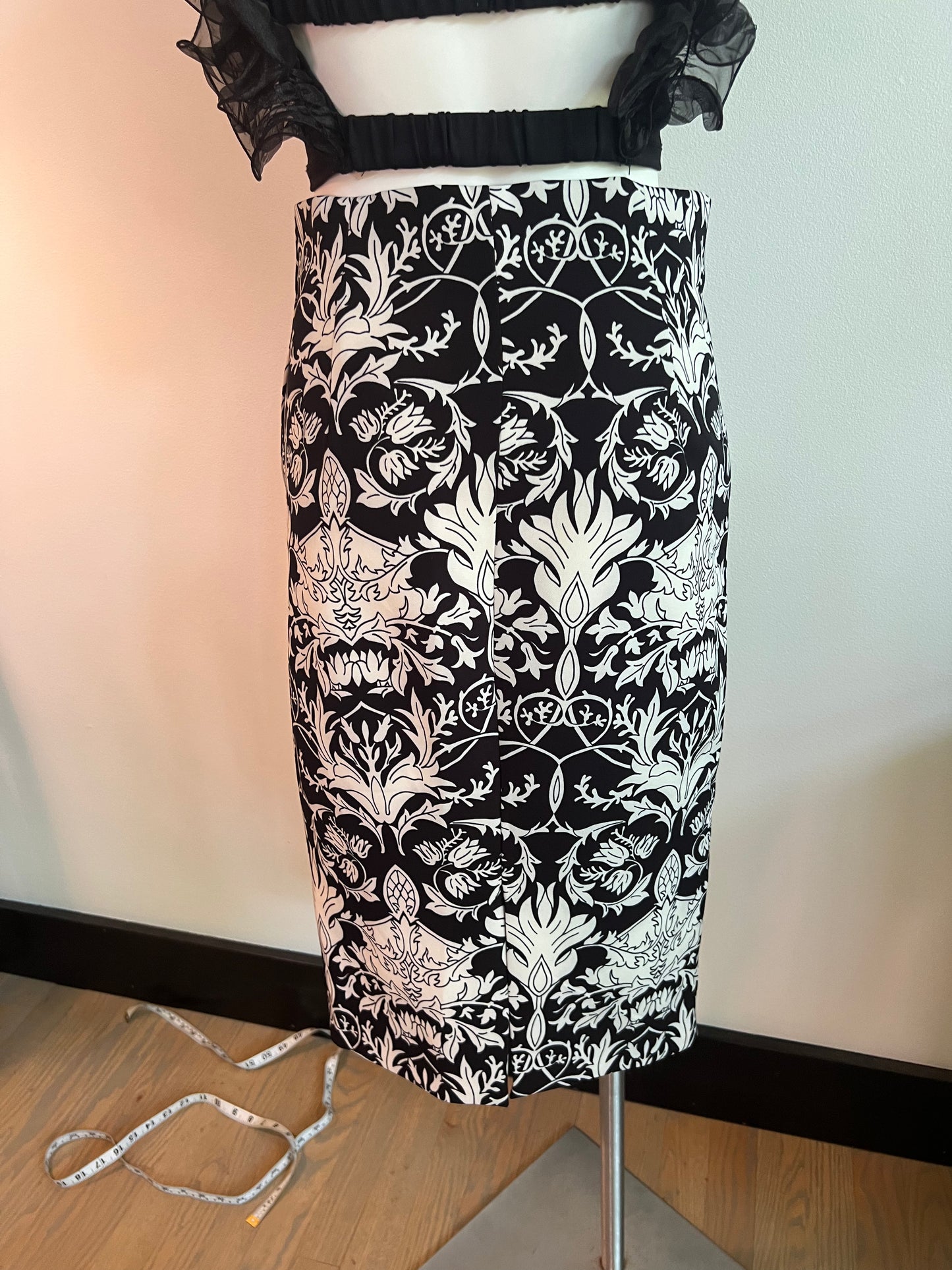 Floral A-line skirt - size 4