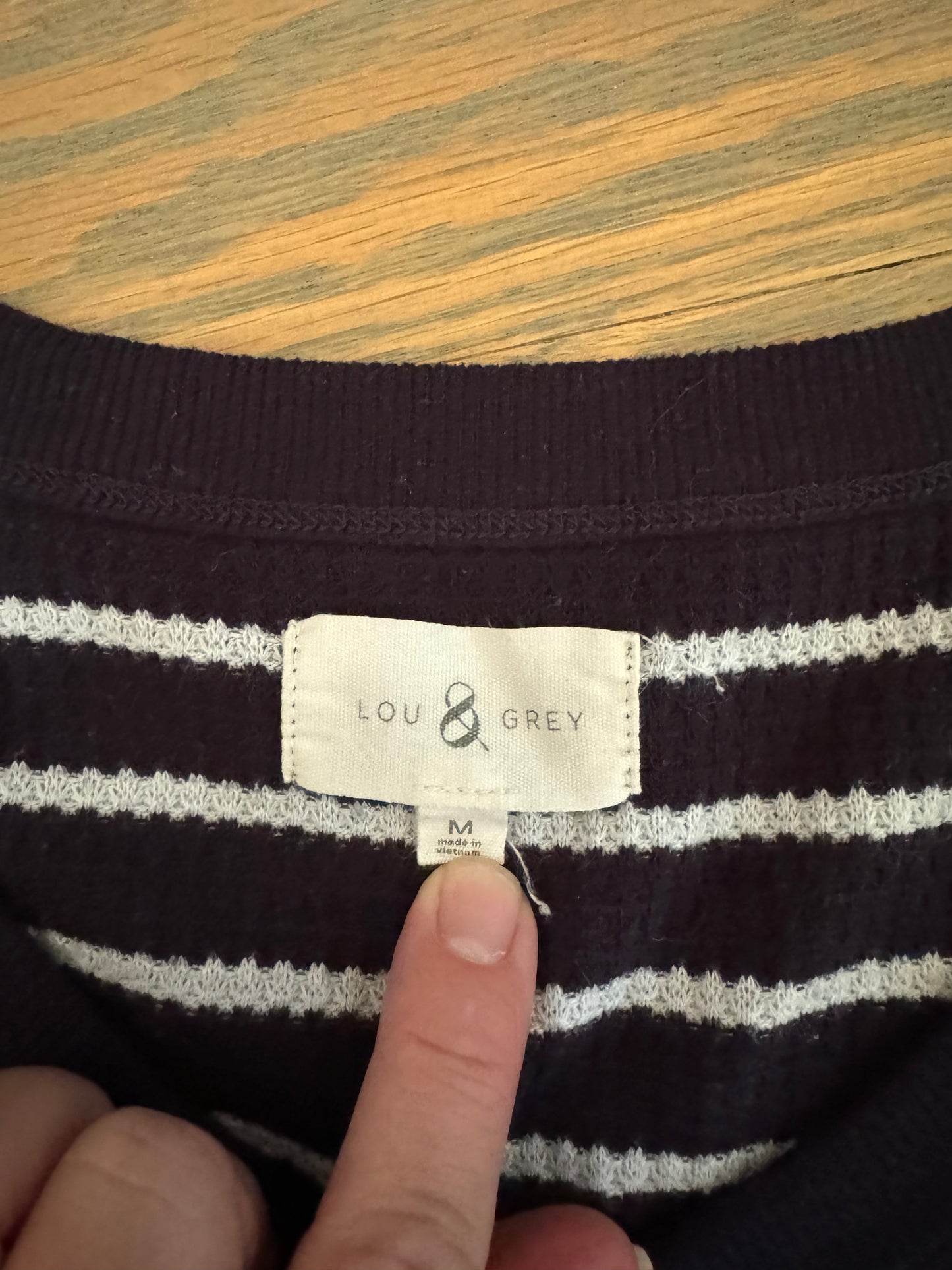 Lou & Grey navy/white thermal top - size Medium