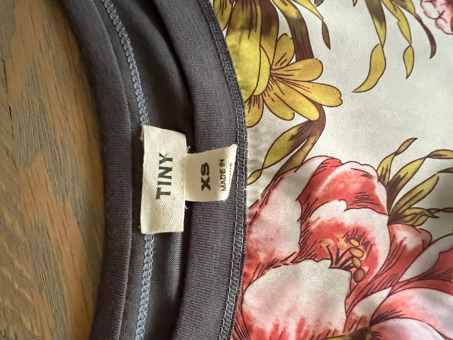 Anthropologie floral shirt - xs