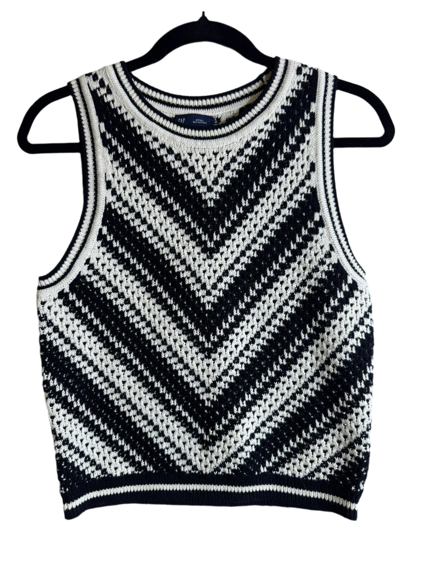 Gap vest NWT - small