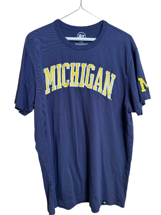 U of M tshirt - large