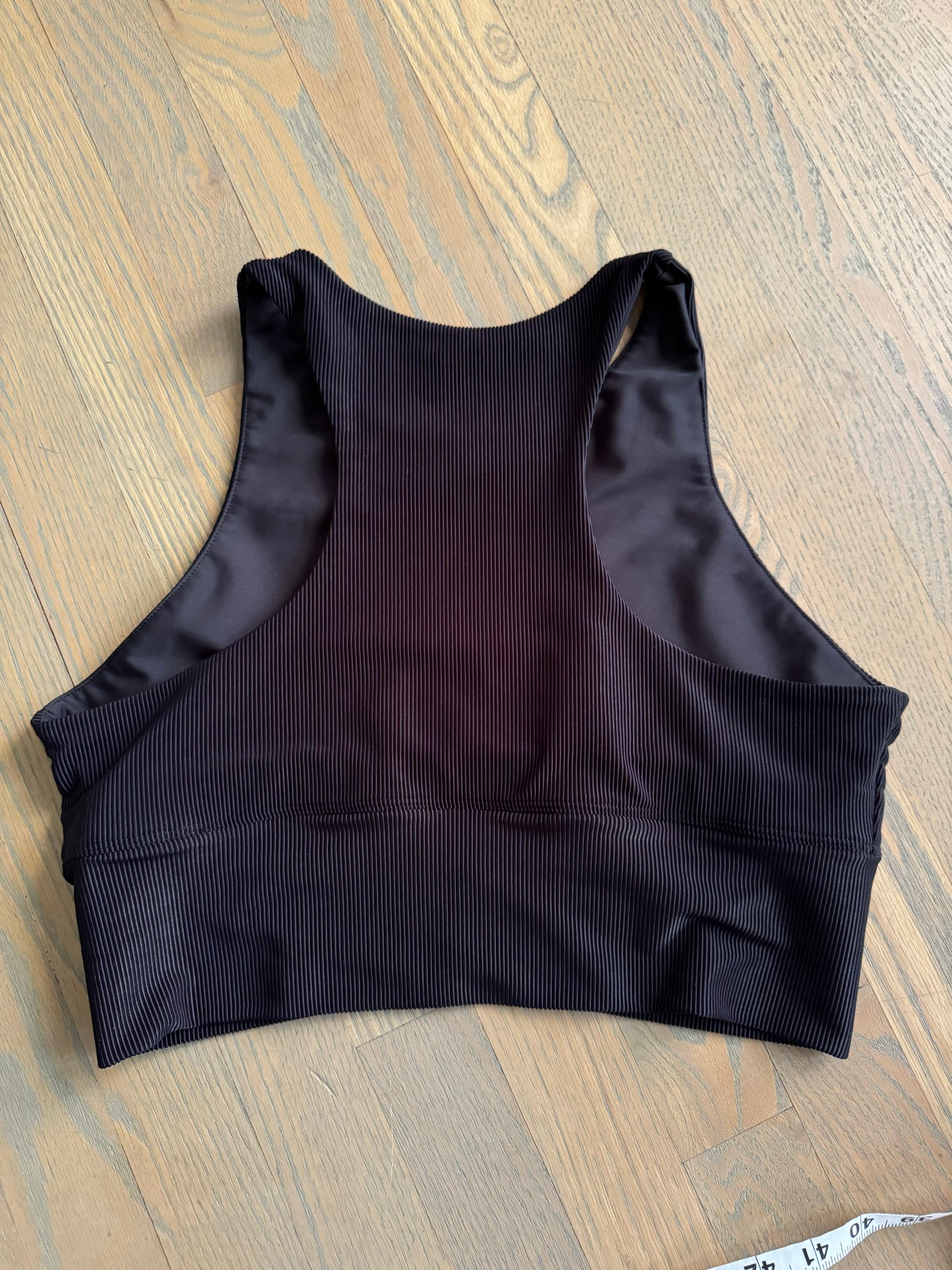 black cropped tank - Large