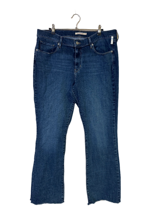 Levi’s Classic Bootcut - size 14