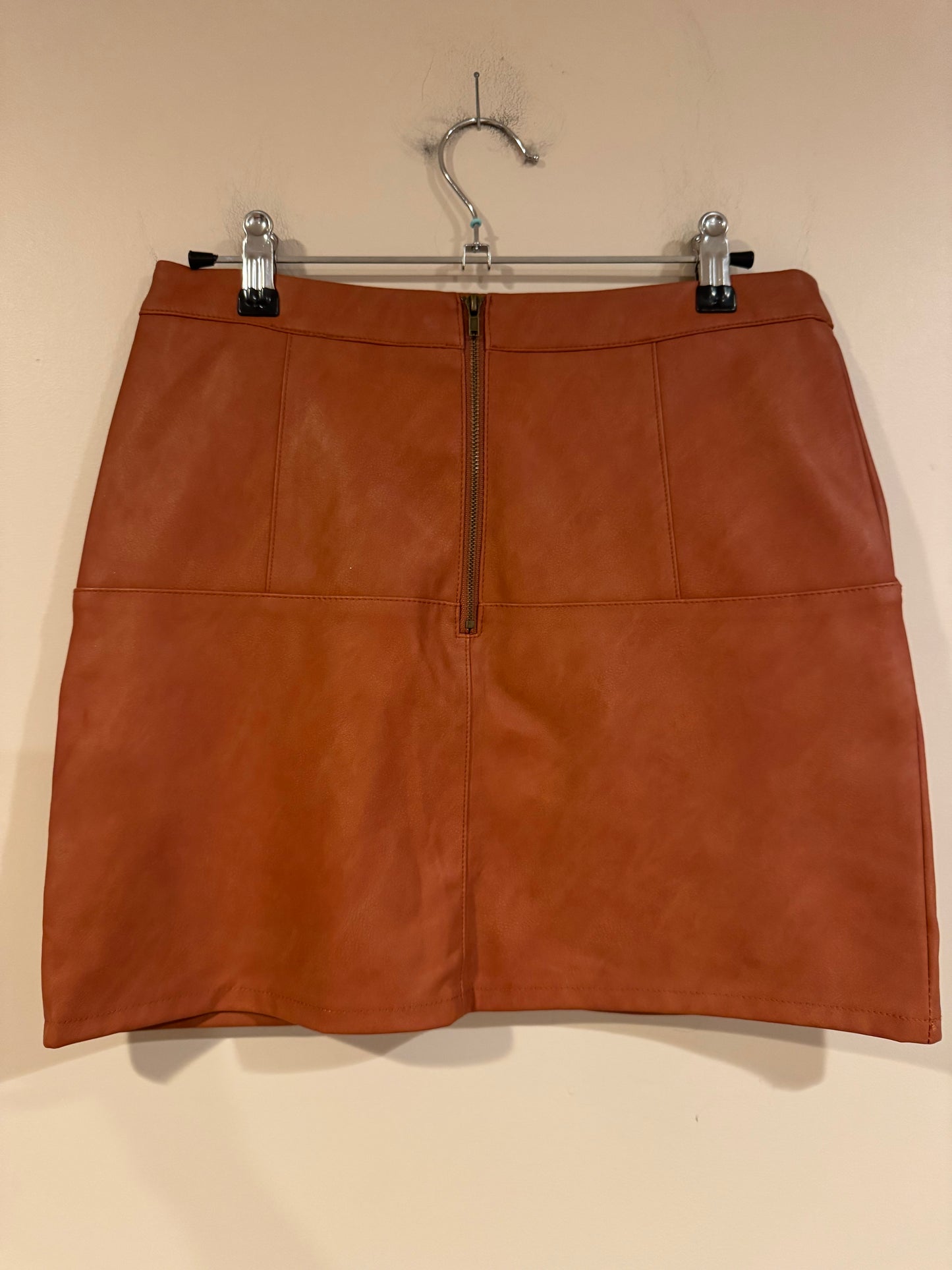 vegan leather camel skirt - medium
