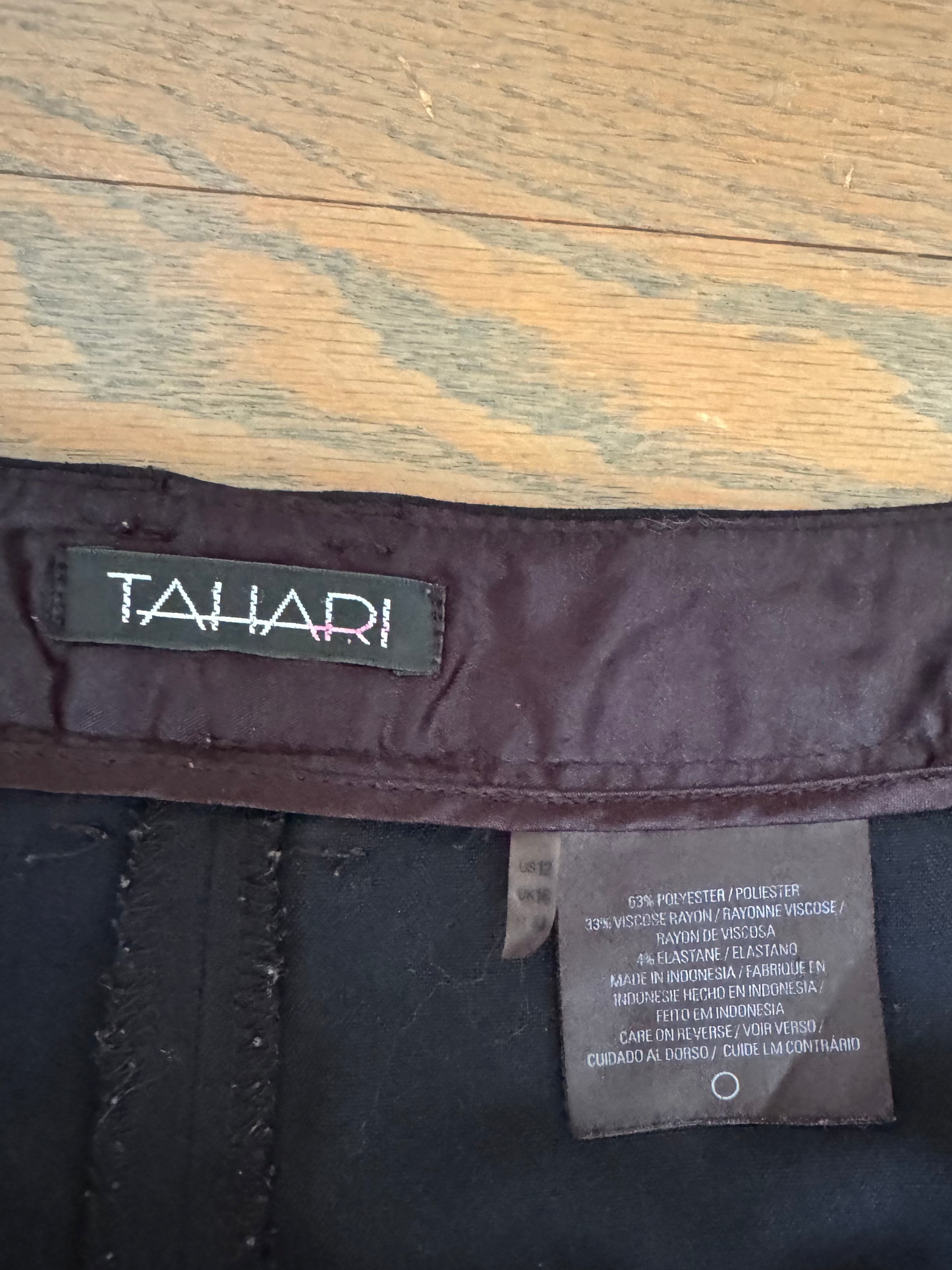 Tahari black wide leg cuffed trouser dress pant Size 12