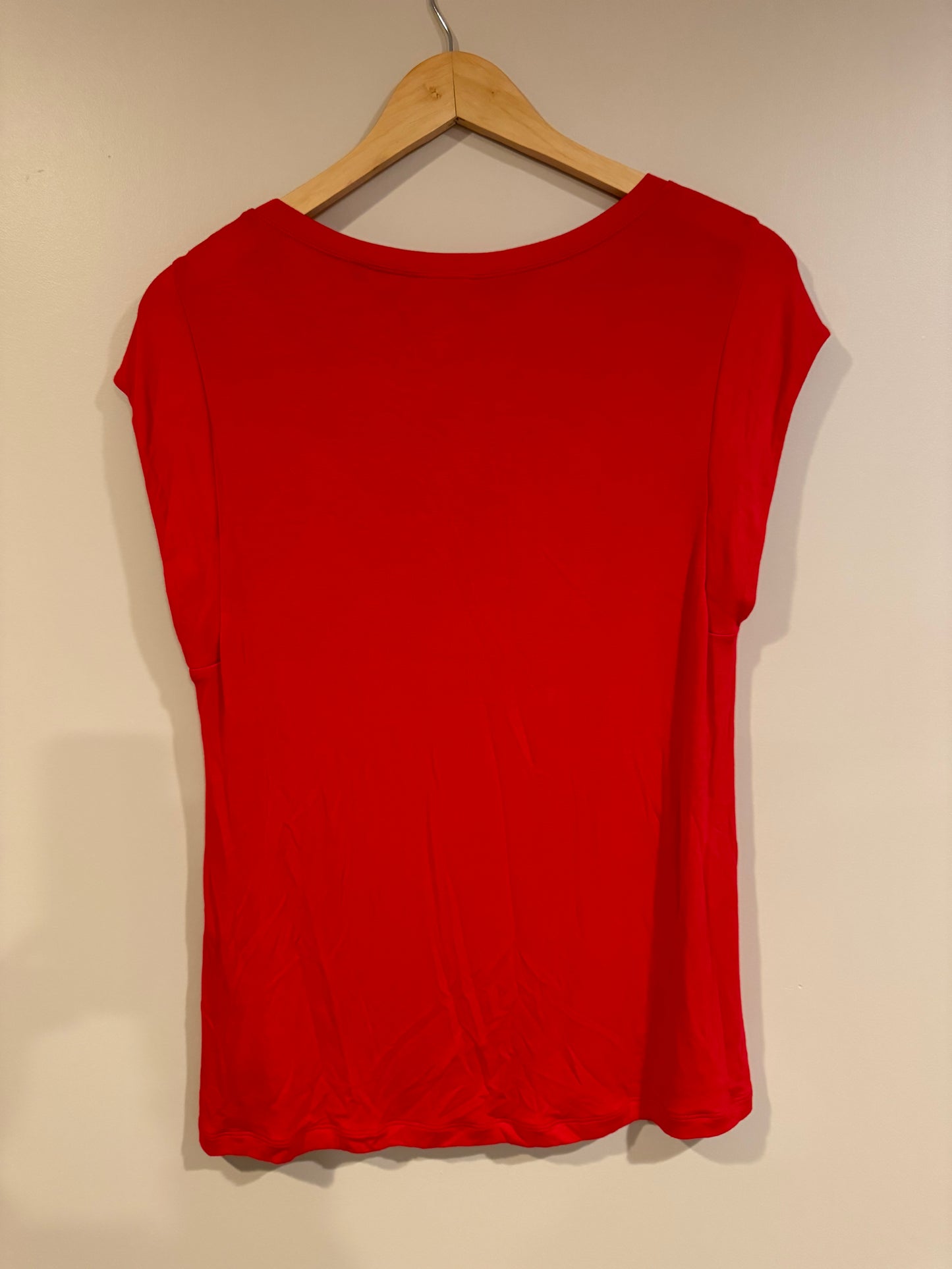 red t-shirt - small