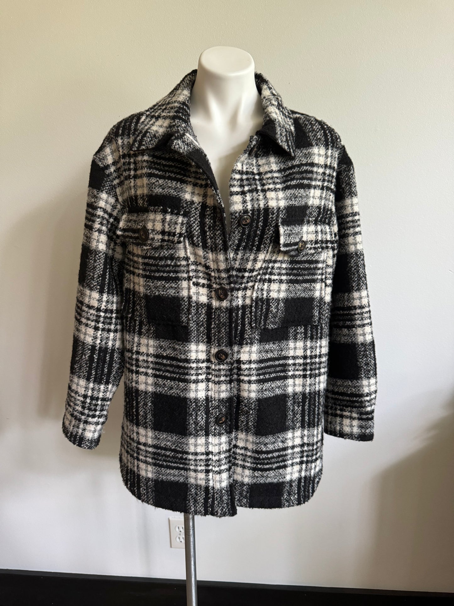 Sanctuary The Shacket Black & White Plaid Top - size Small