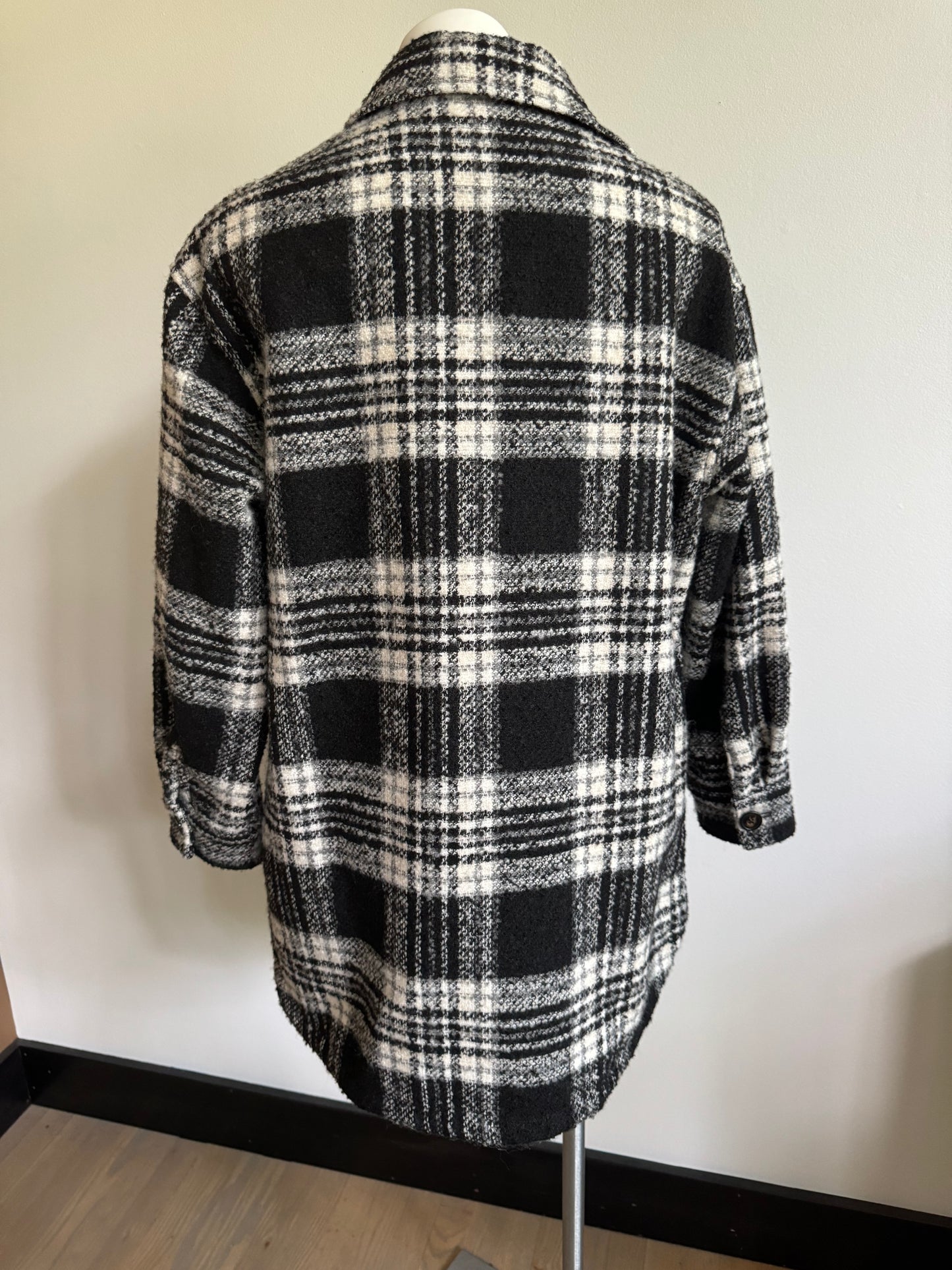 Sanctuary The Shacket Black & White Plaid Top - size Small